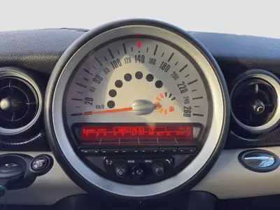 Mini Cooper S 2013 — Sportive compacte, 75'000 km, équipements premium — Miniatura 13
