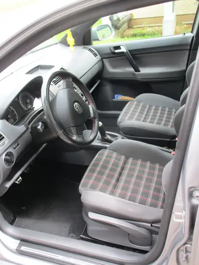 VW Polo 1.8 20V Turbo GTI — Performance compacte, moteur légendaire, 126'000 km — interni