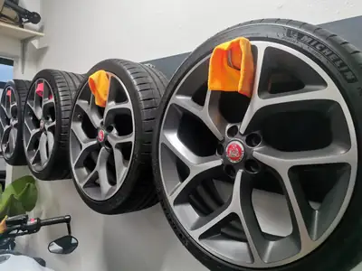 Jaguar XE S 3.0 — Berline sportive élégante, 340 ch, sans sinistre — Miniatur 10