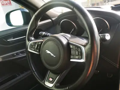 Jaguar XE S 3.0 — Berline sportive élégante, 340 ch, sans sinistre — Miniatur 13