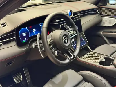 Maserati Grecale 2.0 MHEV Modena — SUV hybrid performant, 36'000 km seulement — Miniatur 10