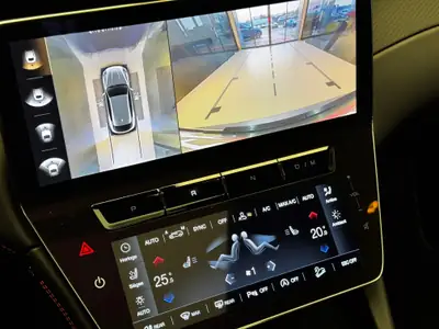 Maserati Grecale 2.0 MHEV Modena — SUV hybrid performant, 36'000 km seulement — Miniatur 14