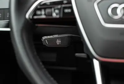 Audi A6 Avant 50 TDI Sport quattro — Break diesel hybride rechargeable, 65'200 km seulement — Thumbnail 10