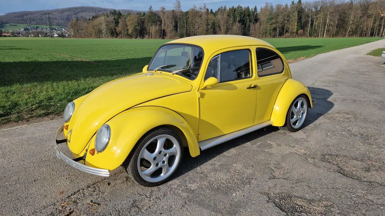 VW Käfer 1835 cm³ — L'icône jaune des années 70, histoire et authenticité — vue extérieure
