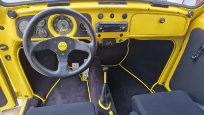 VW Käfer 1835 cm³ — L'icône jaune des années 70, histoire et authenticité — Miniature 8