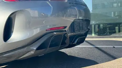 Mercedes-AMG GT R — Coupé sportif 585 ch, moins de 28 000 km — Thumbnail 12