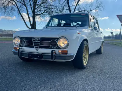 Alfa Romeo Giulia Super Nova 1974 — Classique italien authentique, 800 km seulement — arrière
