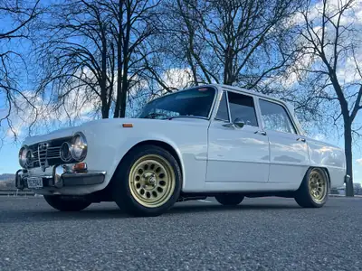Alfa Romeo Giulia Super Nova 1974 — Classique italien authentique, 800 km seulement — Miniature 9