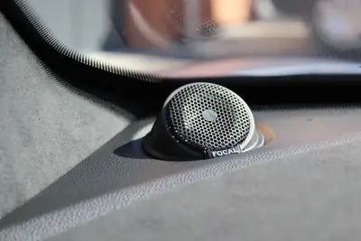 Alpine A110 R — Légendaire sportive française, 300 ch purs, version limitée Gris Tonnerre — Miniature 11