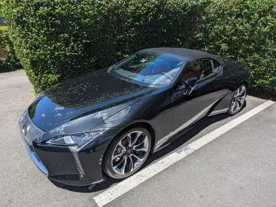 Lexus LC 500 Cabriolet V8 — Roadster de luxe, 463 ch et seulement 7'000 km — vista posteriore