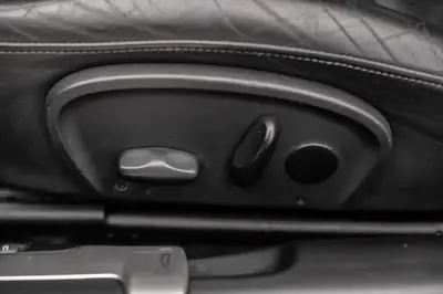 Porsche 911 Carrera 4 Cabrio — Légende décapotable, 20 900 km seulement — Thumbnail 9