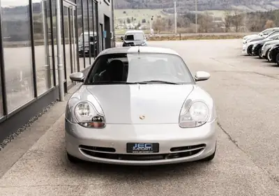 Porsche 911 Carrera 4 Cabrio — Légende décapotable, 20 900 km seulement — Thumbnail 22
