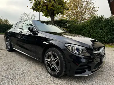 Mercedes-Benz C 200 Swiss Star AMG Line — Berline premium 4Matic, 63 000 km — côté