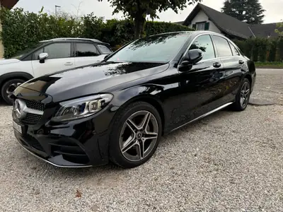 Mercedes-Benz C 200 Swiss Star AMG Line — Berline premium 4Matic, 63 000 km — vue extérieure