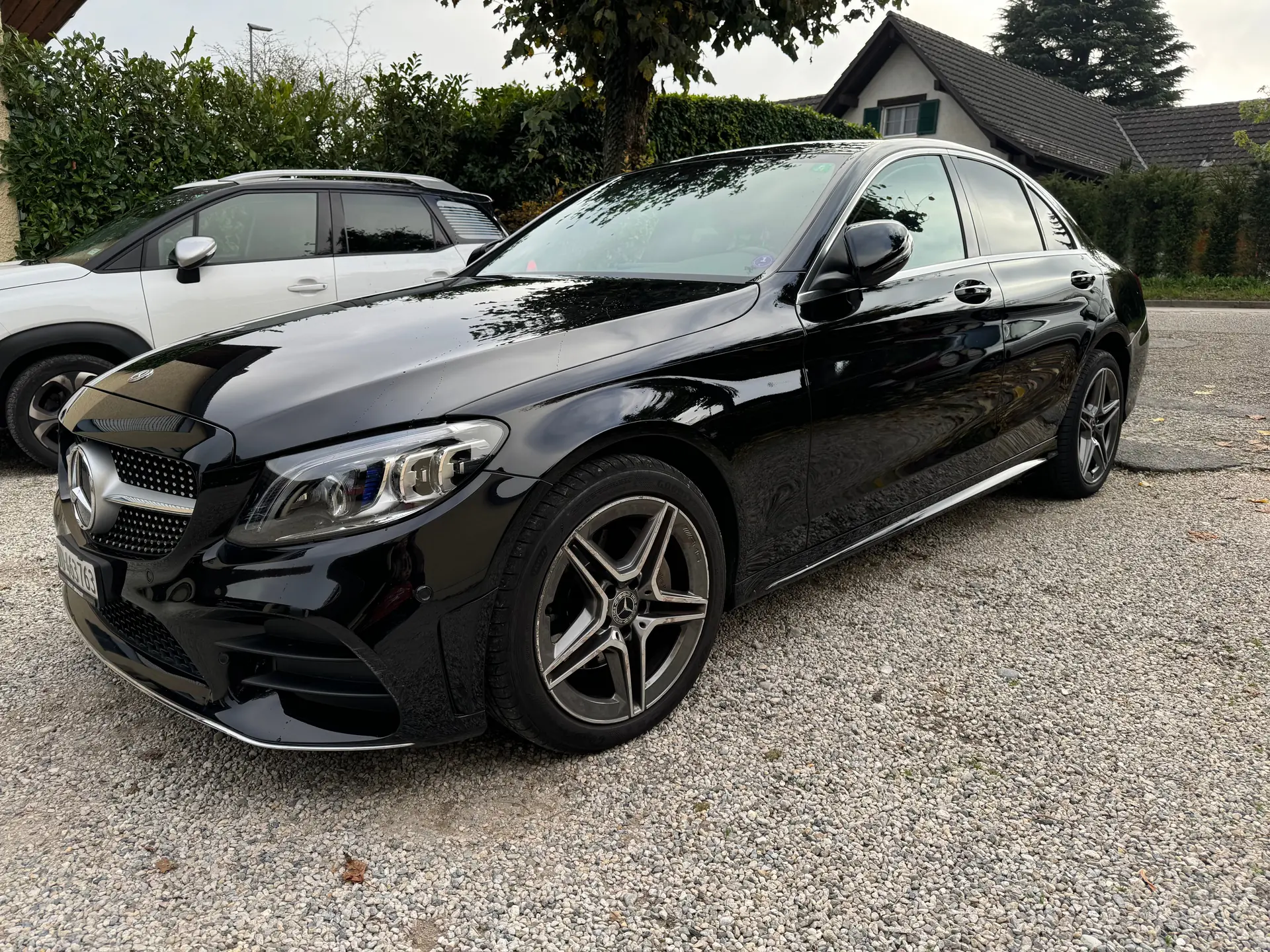 Mercedes-Benz C 200 Swiss Star AMG Line — Berline premium 4Matic, 63 000 km — vue extérieure