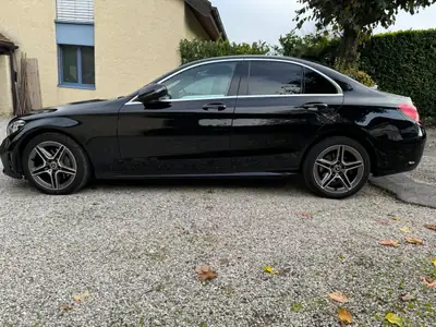 Mercedes-Benz C 200 Swiss Star AMG Line — Berline premium 4Matic, 63 000 km — arrière