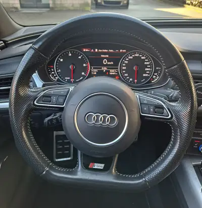 Audi A6 Avant 3.0 TDI V6 quattro — Break premium robuste, 177'000 km — dashboard