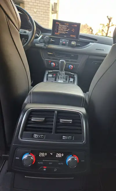 Audi A6 Avant 3.0 TDI V6 quattro — Break premium robuste, 177'000 km — detail