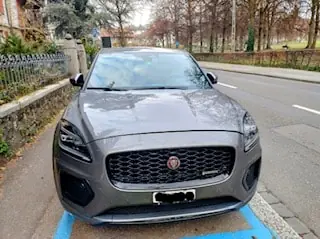 Jaguar E-PACE 1.5 P300e — Hybride rechargeable performant, 34 200 km seulement