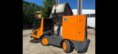 IVECO MFH 2500 — Utilitaire robuste diesel 2010, faible kilométrage — Heckansicht