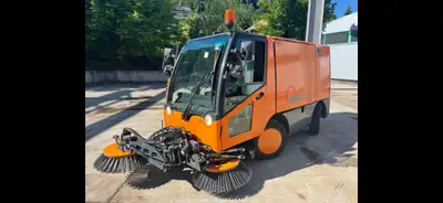 IVECO MFH 2500 — Utilitaire robuste diesel 2010, faible kilométrage — Detail
