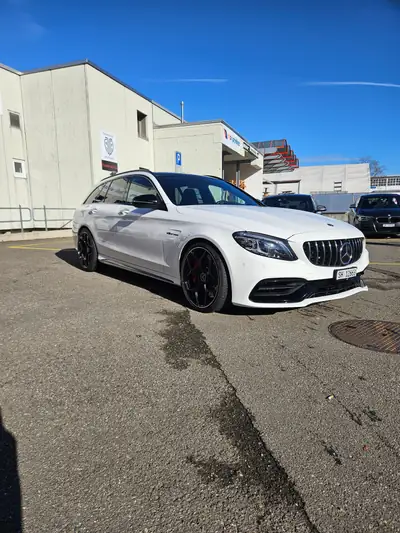 Mercedes-Benz C 63 S AMG — Break haute performance, 510 ch et faible kilométrage — vista esterna