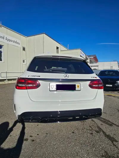 Mercedes-Benz C 63 S AMG — Break haute performance, 510 ch et faible kilométrage — Miniatura 7
