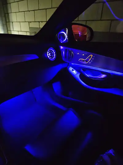 Mercedes-Benz C 63 S AMG — Break haute performance, 510 ch et faible kilométrage — Miniatura 9