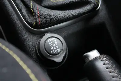 Fiat Punto Abarth 2012 — Sportive compacte, 163 ch, entretien à jour — Miniature 13