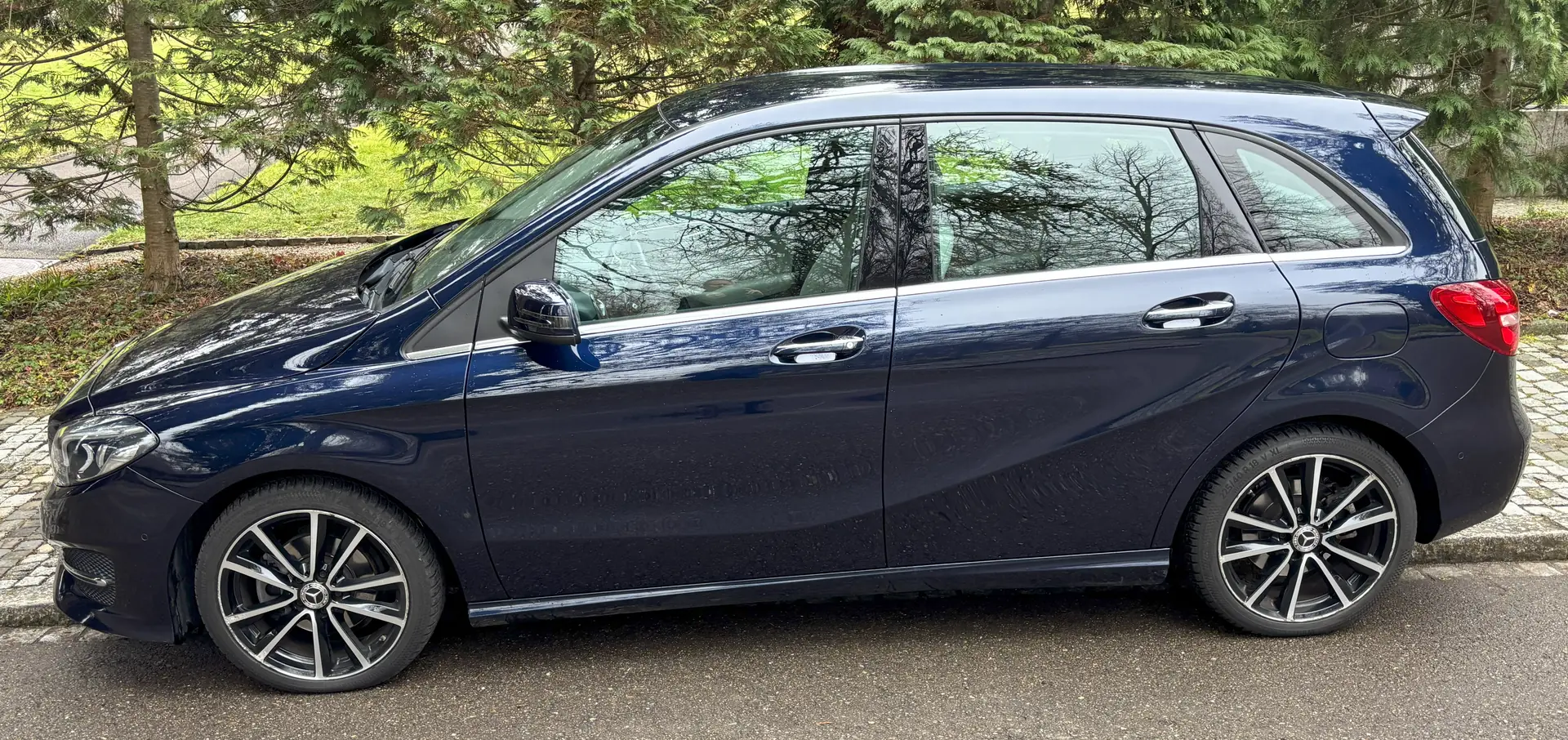 Mercedes-Benz B 220 2018 occasion St. Gallen — 4