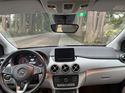 Mercedes-Benz B 220 CDI 4Matic — Monospace diesel robuste, 66'000 km, 4 roues motrices — Miniatur 9