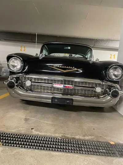 Chevrolet Belair Sport Coupe 1957 — Icône américaine authentique, 29'567 km — Heckansicht