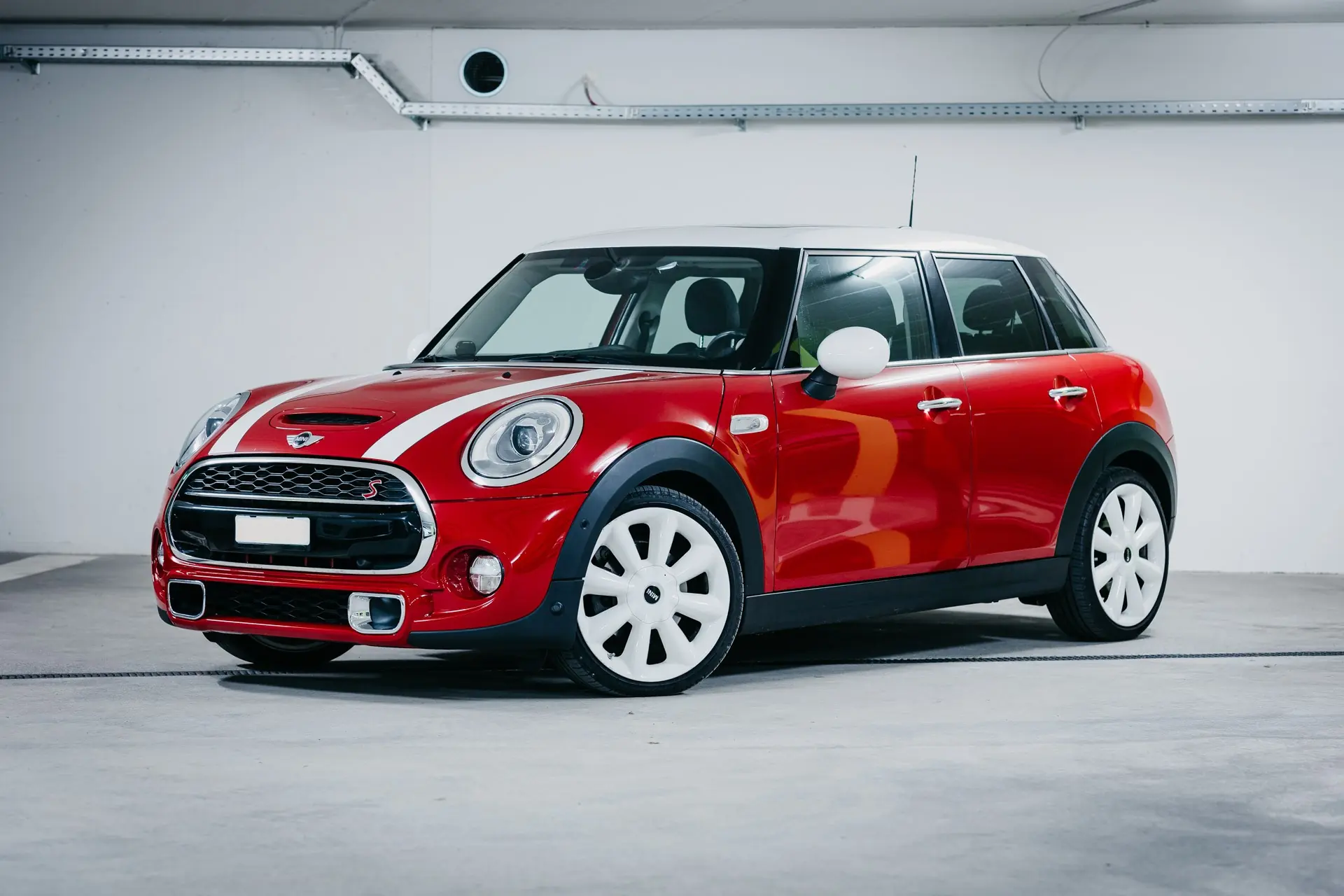 MINI Cooper S — Citadine sportive 192 ch, kilométrage minime et sans sinistre — vista esterna