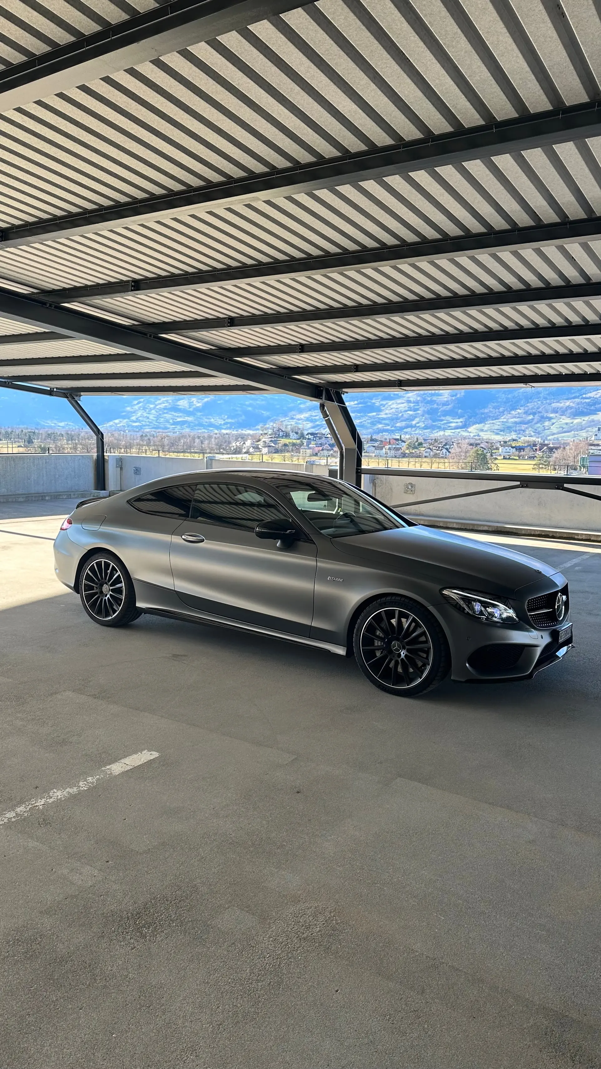 Mercedes-AMG C 43 Coupé — 367 ch, design sportif, entretien premium inclus — Außenansicht