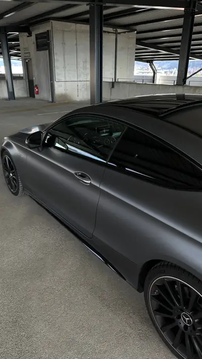Mercedes-AMG C 43 Coupé — 367 ch, design sportif, entretien premium inclus — Armaturenbrett
