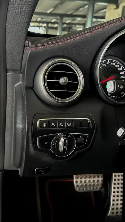 Mercedes-AMG C 43 Coupé — 367 ch, design sportif, entretien premium inclus — Miniatur 17