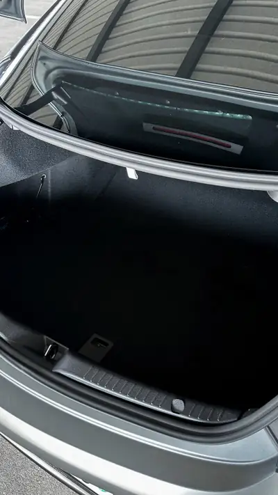 Mercedes-AMG C 43 Coupé — 367 ch, design sportif, entretien premium inclus — Miniatur 18