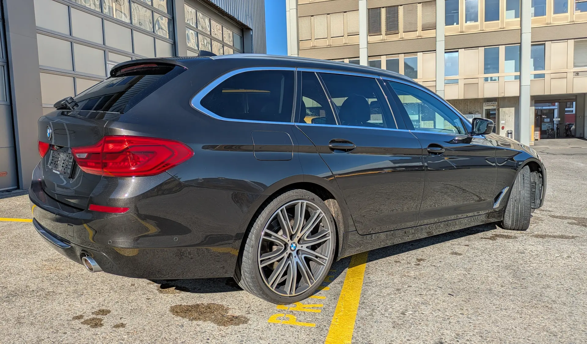BMW 520d Touring Luxury Line — Break diesel performant, 130'000 km, sans sinistre — Außenansicht