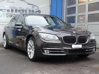 BMW 740d xDrive — Berline de prestige diesel, 313 ch et traction intégrale — exterior view