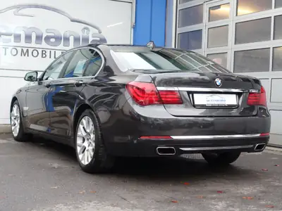 BMW 740d xDrive — Berline de prestige diesel, 313 ch et traction intégrale — dashboard