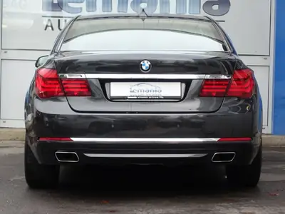 BMW 740d xDrive — Berline de prestige diesel, 313 ch et traction intégrale — detail