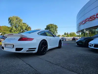 Porsche 911 Turbo 2008 — Légendaire Mezger, état collection, sans sinistre — vista posteriore