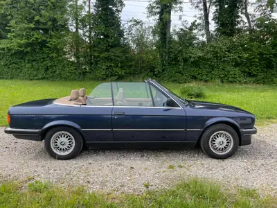 BMW 320i Cabrio 1990 — Roadster classique, sans accident, moteur pétillant — fianco