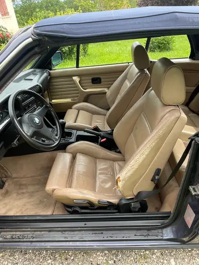 BMW 320i Cabrio 1990 — Roadster classique, sans accident, moteur pétillant — Miniatura 14