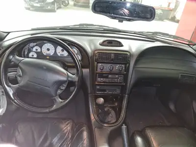 Ford Mustang Cobra SVT 4.6L V8 — Cabriolet légendaire, 320 ch purs — Miniature 11