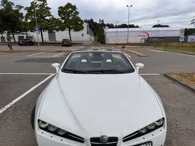 Alfa Romeo Spider 1.8 TBi — Cabriolet légendaire, 80'000 km, entretien récent — interni