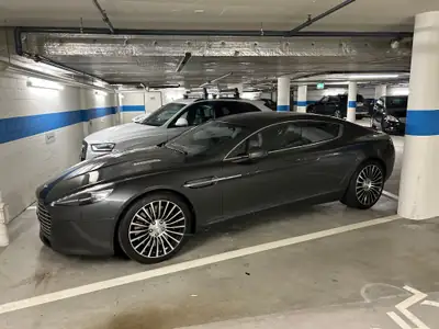 Aston Martin Rapide S — Berline sport V12 560 ch, entretien récent, 29 000 km — arrière