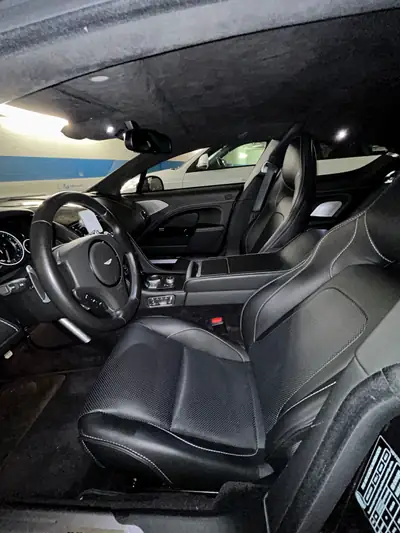 Aston Martin Rapide S — Berline sport V12 560 ch, entretien récent, 29 000 km — Miniature 8