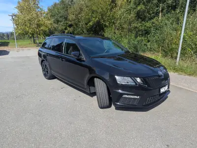 Skoda Octavia Combi 2.0 TSI RS DSG — Break sportif 245 ch, 127'000 km — Außenansicht