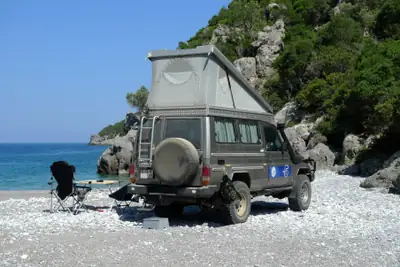 Toyota Land Cruiser HZJ78 — Légende du tout-terrain, prêt pour l'expédition — Miniatur 11